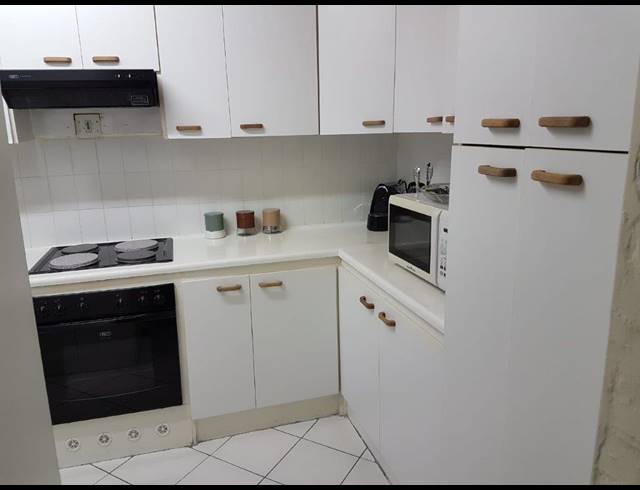 2 BEDROOM APARTMENT RENTED IN HUMEWOOD